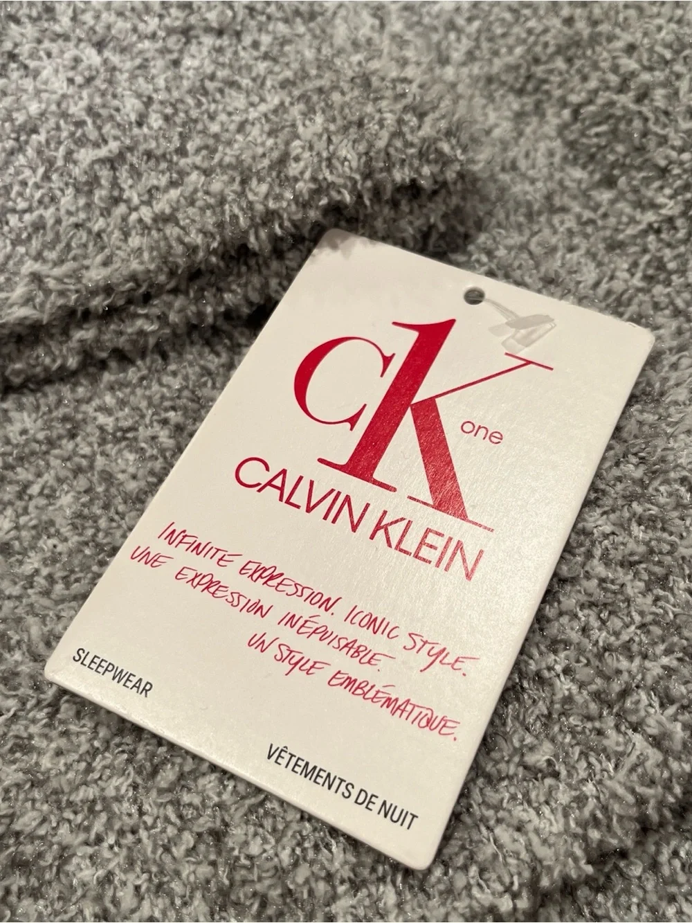 Calvin Klein Men's Light Gray Crewneck Sweater with CK Chest Logo - Picture 4 of 4
